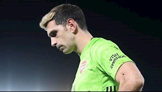 Huyền thoại lo sợ Arsenal bị Chelsea cuỗm mất thủ môn dự bị