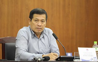 Trưởng ban trọng tài nói gì khi cấp dưới lại mắc sai lầm?