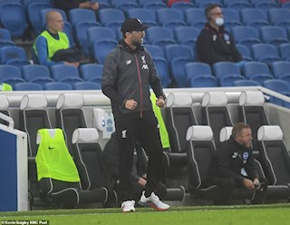 Neville: “Để tránh tụt hậu, Liverpool phải ký hợp đồng với người này…”