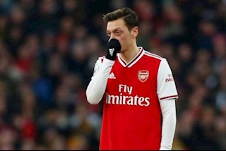Ozil sẽ thi đấu cho Arsenal nếu làm được một việc…