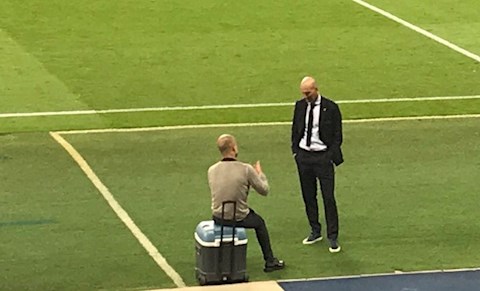 Pep Guardiola tiết lộ nội dung cuộc nói chuyện riêng với thần tượng Zidane