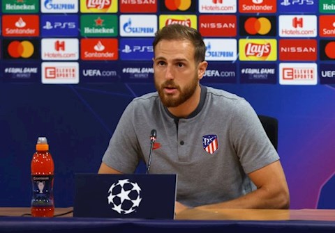 Jan Oblak lên tiếng về khả năng khoác áo Chelsea