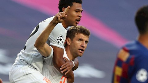 Muller: Nhân chứng sống trong 2 cuộc tàn sát gây sốc lịch sử bóng đá
