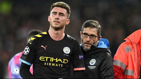 Sao Man City bị choáng với tốc độ rùa bò của mình trong game FIFA 21