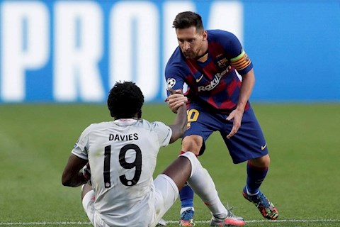 Barca từ chối chiêu mộ Alphonso Davies vì lý do khó tin