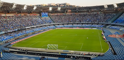 Sân vận động San Paolo - Thánh đường bóng đá của nhà á quân Serie A Napoli