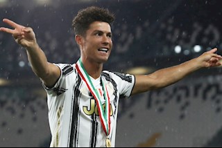 Lộ dấu hiệu Ronaldo tiếp tục ở lại Juventus mùa sau