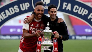 Aubameyang nói gì về chuyện tương lai sau chức vô địch FA Cup?