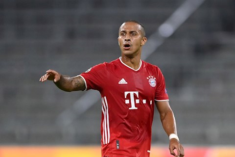 Thiago Alcantara khó tới Liverpool