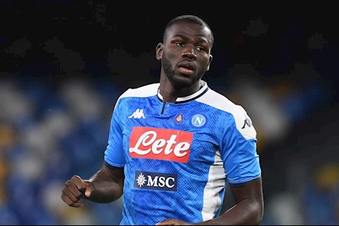 Người đàn bà quyền lực của Chelsea đi đêm với Koulibaly