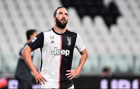 HLV Pirlo gạt lệ “trảm” 2 công thần của Juventus