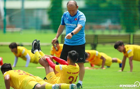 HLV Park Hang Seo bất ngờ triệu tập thần đồng 17 tuổi lên U22 Việt Nam