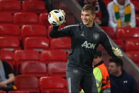 CHÍNH THỨC: Thủ môn đầu tiên chia tay MU ở Hè 2020