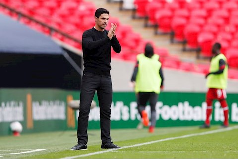 Huyền thoại Arsenal biết Arteta đang nghĩ gì lúc này