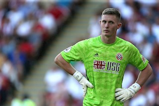 MU tăng lương cho Dean Henderson ngang Bruno Fernandes