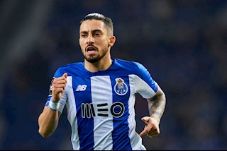 PSG quyết cướp Alex Telles từ tay MU