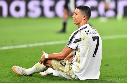 Cristiano Ronaldo dừng bước ở C1: Cánh cửa đã dần khép lại