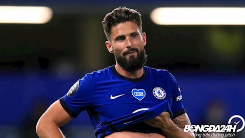 Chelsea bán Giroud cho Juventus