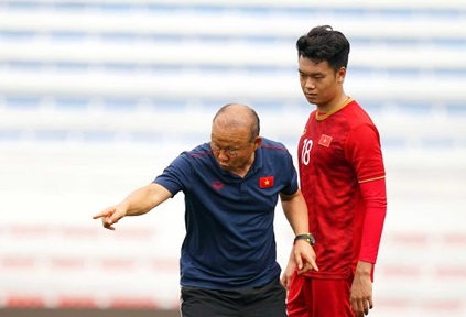 Đón tuổi mới, Thành Chung nhận món quà sinh nhật đặc biệt từ thầy Park