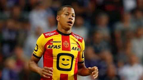 VIDEO: Pha bỏ lỡ khó tin nhất mọi thời đại