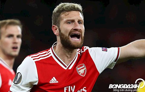 Tiểu sử cầu thủ Shkodran Mustafi