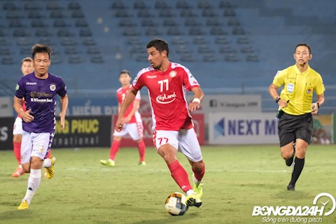 Hậu vệ Hà Nội sẵn sàng đối đầu cặp tiền đạo triệu đô của TPHCM