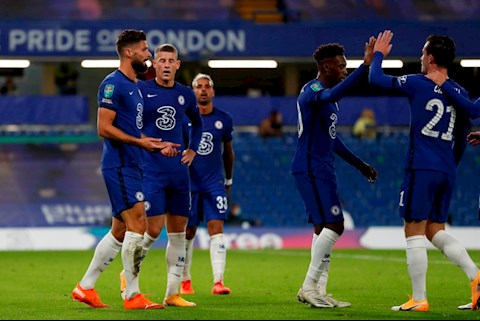 Bất ngờ với pha lập công của Olivier Giroud trước Barnsley