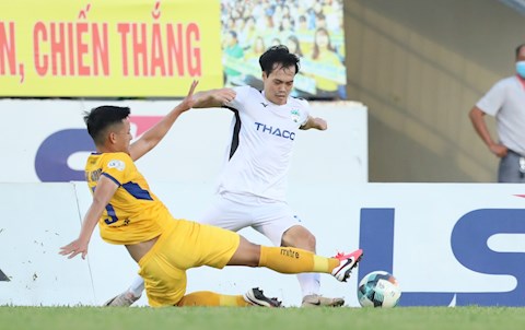 Thua đau SLNA, HAGL đối mặt nguy cơ lại phải đua trụ hạng