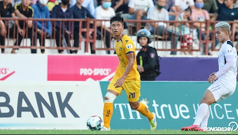 HLV trưởng SLNA không trách Phan Văn Đức đá hỏng phạt đền
