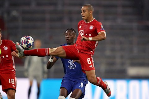 Henderson vắng mặt trước Arsenal, Thiago Alcantara có đá chính?