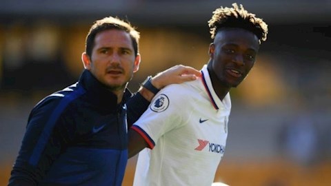 Tammy Abraham tiết lộ lý do Chelsea bừng tỉnh trước West Brom?