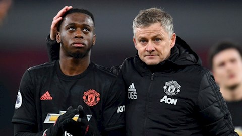 Joe Cole chỉ trích thậm tệ Wan-Bissaka, HLV Solskjaer phản ứng thế nào?