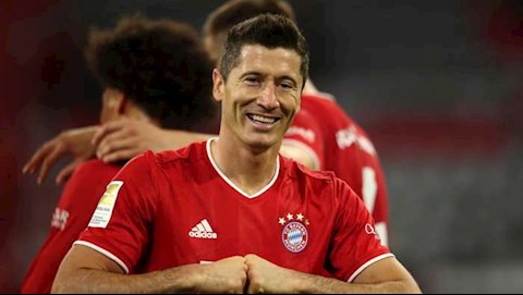 Robert Lewandowski gây sốc trong ngày Bayern Munich thảm bại