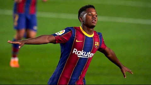 Lập cú đúp, Ansu Fati vẫn bị HLV Koeman nhắc nhở