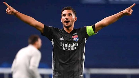 Chủ tịch Lyon thổi lửa vào gáy Arsenal vụ Aouar