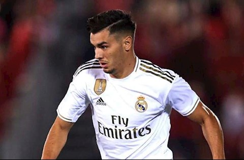 Đại diện sao trẻ công khai chỉ trích Real Madrid xấu bụng