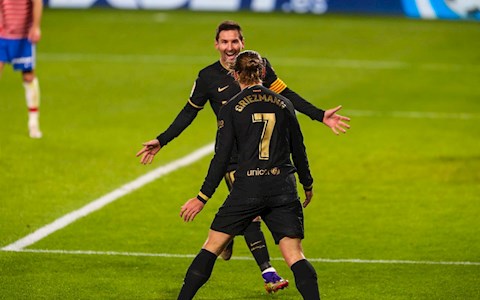 Video bóng đá Granada vs Barca: Griezmann và Messi tỏa sáng