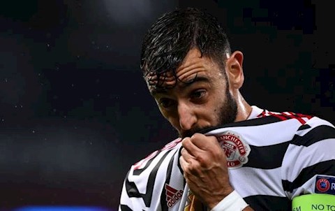 MU không cho Bruno Fernandes nghỉ ngơi