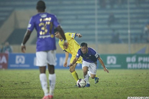 CLB Hà Nội thua đậm Nam Định FC: Vì đâu nên nỗi?