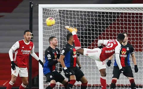 Sau 24 năm điều này mới xuất hiện ở trận Arsenal 0-0 Crystal Palace