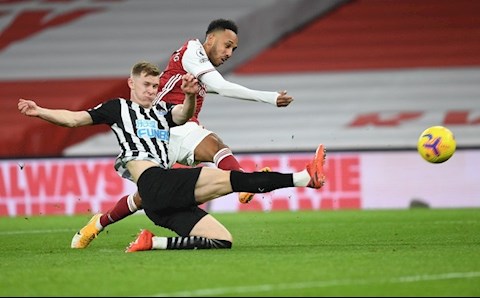 Aubameyang tuyên bố trở lại sau cú đúp vào lưới Newcastle
