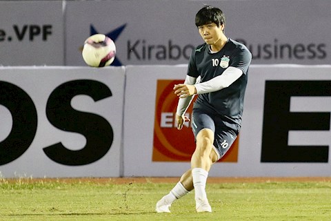 Công Phượng và đồng đội không được thưởng Tết