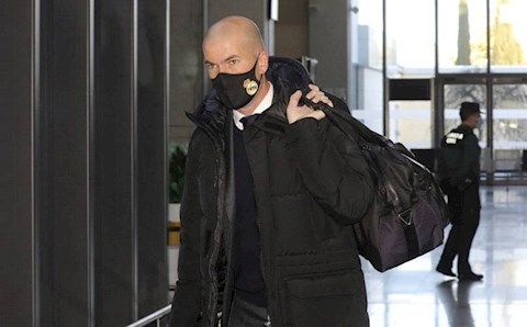 CĐV Real Madrid ủng hộ việc sa thải HLV Zinedine Zidane