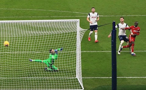 Những con số gây bất ngờ sau trận Tottenham 1-3 Liverpool