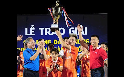 CLB Bình Định vô địch giải giao hữu tứ hùng