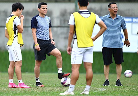 Công Phượng vô duyên, HLV Kiatisak ra mắt kém vui ở HAGL