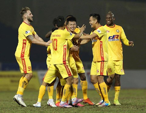 Video tổng hợp: Thanh Hóa 3-0 Nam Định (Vòng 3 V-League 2021)