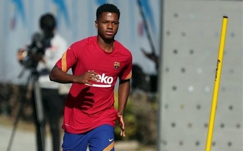 Barca đón tin cực vui về mặt lực lượng