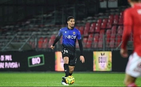 Vừa rời Arsenal William Saliba đã mắc 2 sai lầm