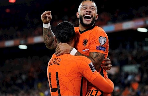Memphis Depay lập kỷ lục trong màu áo ĐT Hà Lan